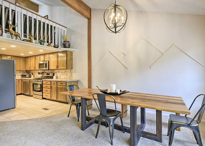 Pagosa Springs Townhome W/ Mountain Views!