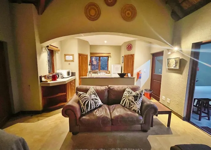 10 Raptors Lodge