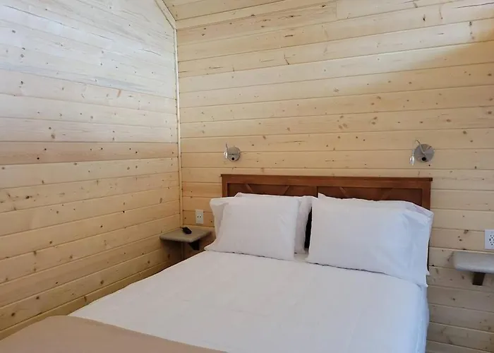 076 Tiny Home Nr Grand Canyon South Rim Sleeps 8