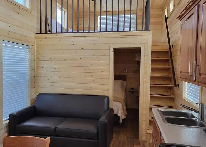 076 Tiny Home Nr Grand Canyon South Rim Sleeps 8