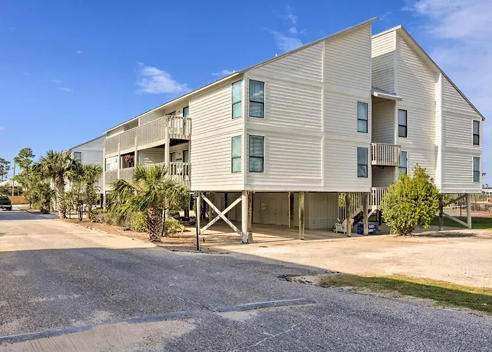 Bright & Breezy Condo - Walk To Orange Beach!