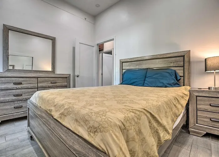 Updated San Diego Home Walk To Balboa Park!