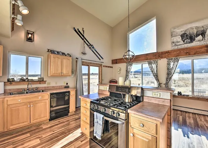 Near Hikes & Arkansas River: Mtn-View Getaway!