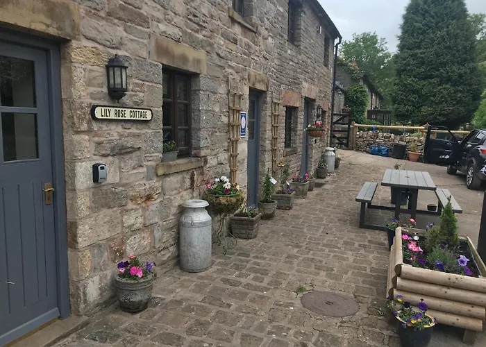 Waterside Cottages