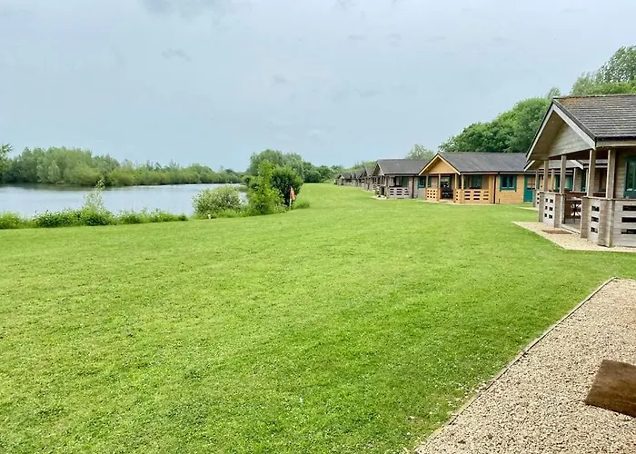 Tufty Lodge, Lake Pochard Lodge 9