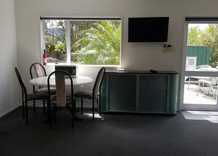 Affordable, Spacious, Bright, Warm, Unit In Central Whangarei