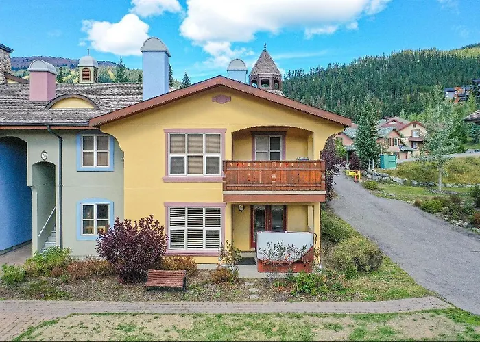 2Br | Crystal Forest | Ski-In/Ski-Out | Fireplace | Private Hot Tub | Steps To The Village