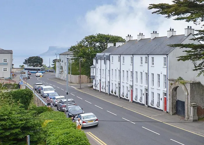 Quay House, North Coast 6 Bedroom Holiday Home