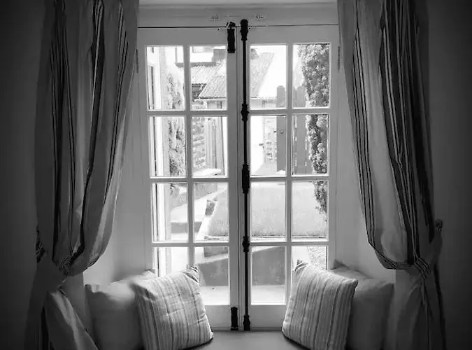 The Retreat @ The Old Smithy, Colebrook Village