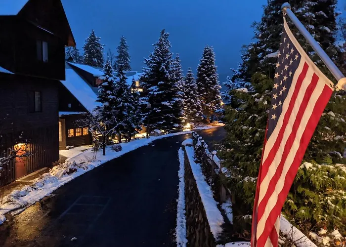 Lodge At Sandpoint