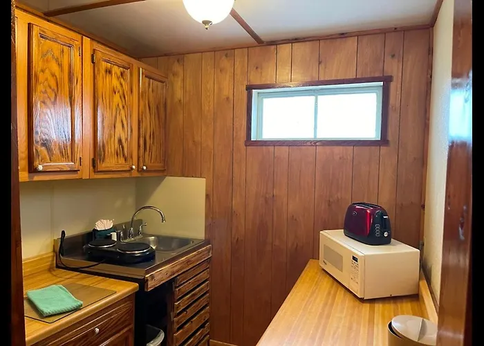 West Winds Lodge