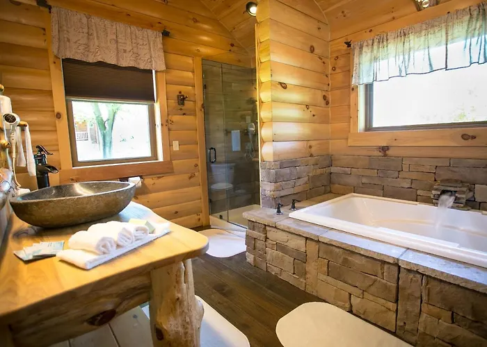 Dogwood Cabin By Amish Country Lodging