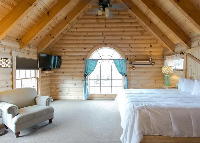 Hummingbird Haven Cabin By Amish Country Lodging