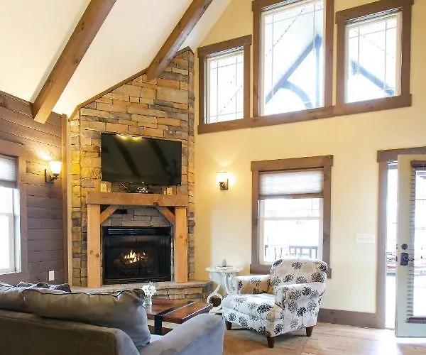 Country Bliss Cottage By Amish Country Lodging