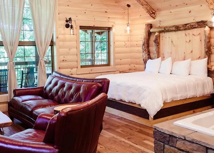Treehouse #0 By Amish Country Lodging