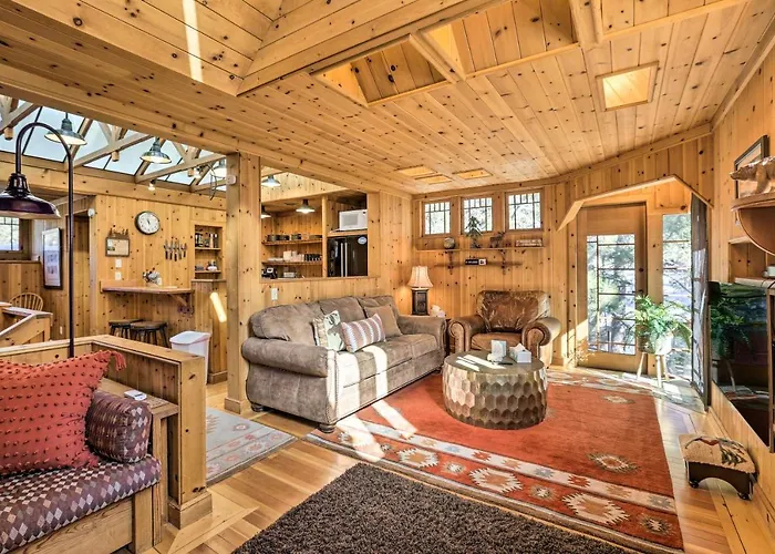 < 1 Mi To Heavenly Lifts: Tahoe Area Townhome!