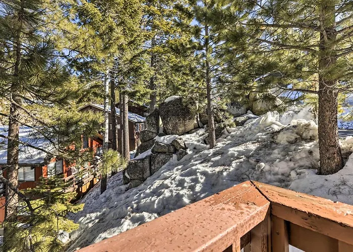 < 1 Mi To Heavenly Lifts: Tahoe Area Townhome!