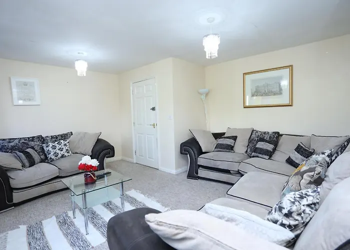 Lovely 4 Bed House Londen