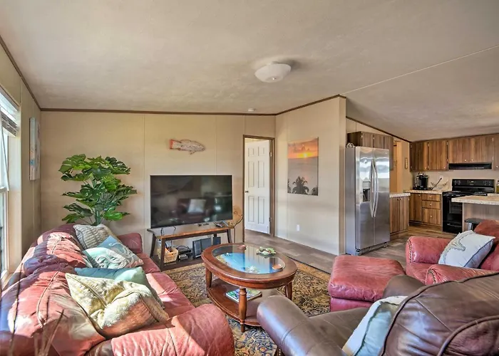 3 Mi To Beach: Home W/ Deck In Port O'Connor!