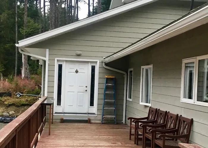 Precision Lodge - Three One Bedroom Units And Two Rooms In A Shared House - Discount On Tours!
