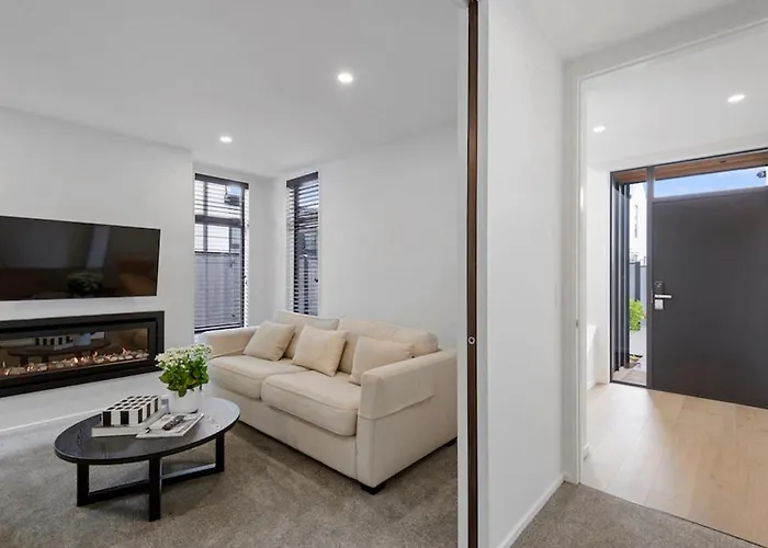 Repton City Townhouse - Merivale