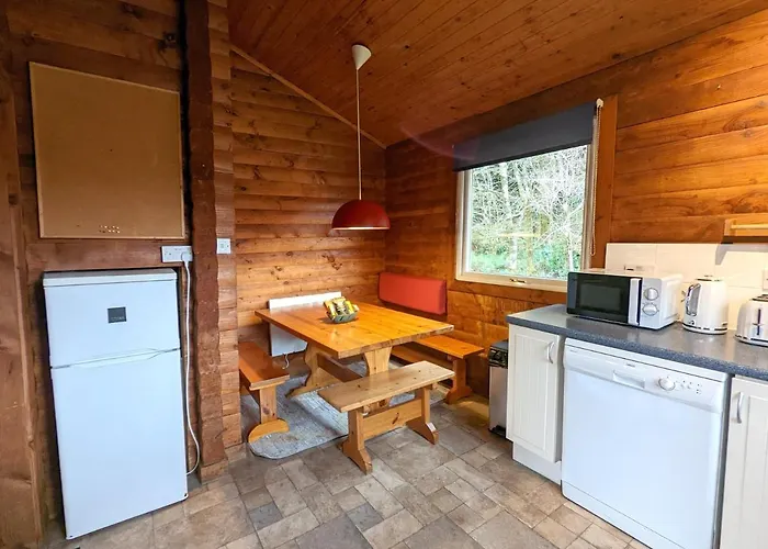 Ruskin Lodges Argyll, By Puck'S Glen, Rashfield Near Dunoon