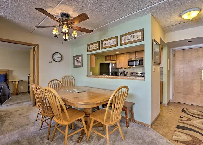 Walk To American Eagle Lift: Copper Mountain Condo