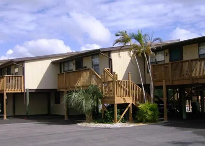River Wilderness Waterfront Cabins