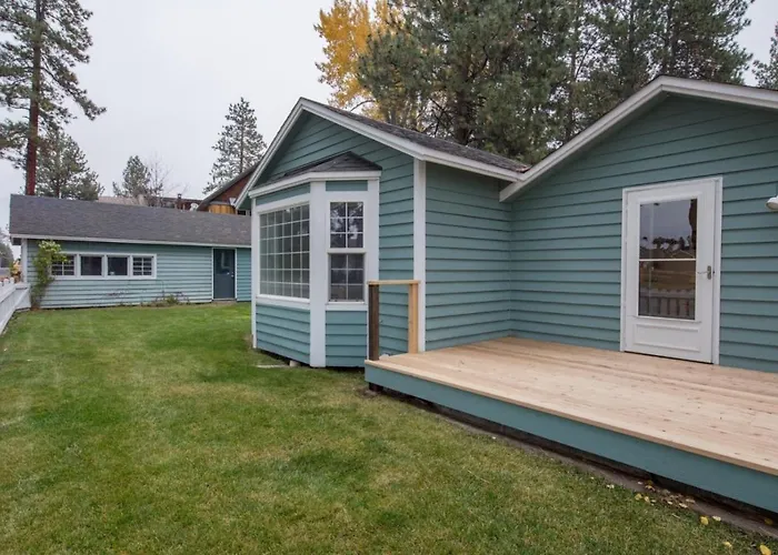 Pine Street Cottage