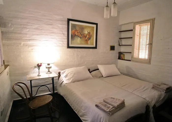 La Casita De Yerba Buena