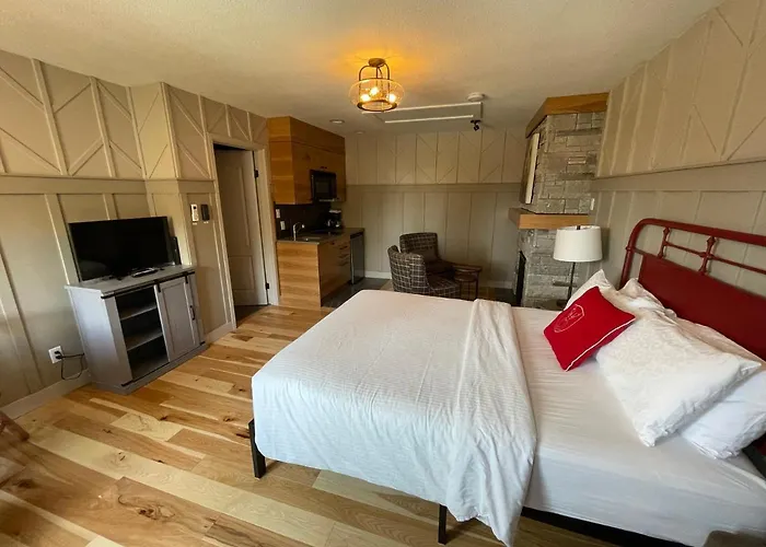 Bear Hill Lodge