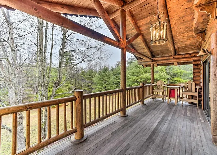 Spacious Cabin W/ Decks Near Saratoga Springs