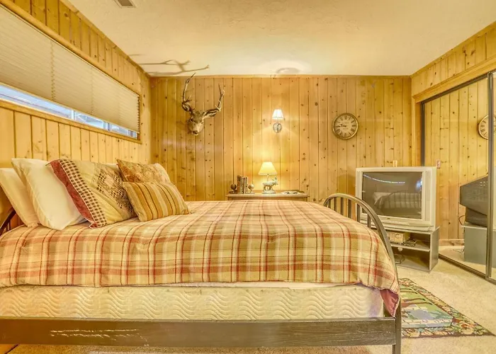 Deer View Retreat - Meredith Lodging
