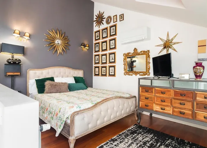 3 Bedroom Villa In Central Lisboa