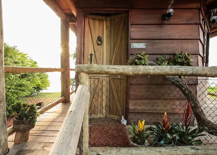 Tiny Tree House A Beira Lago