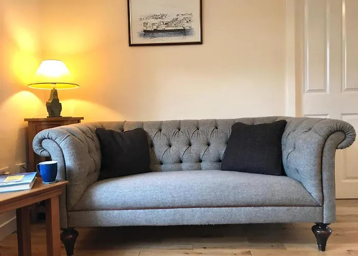 10 Berisay Place