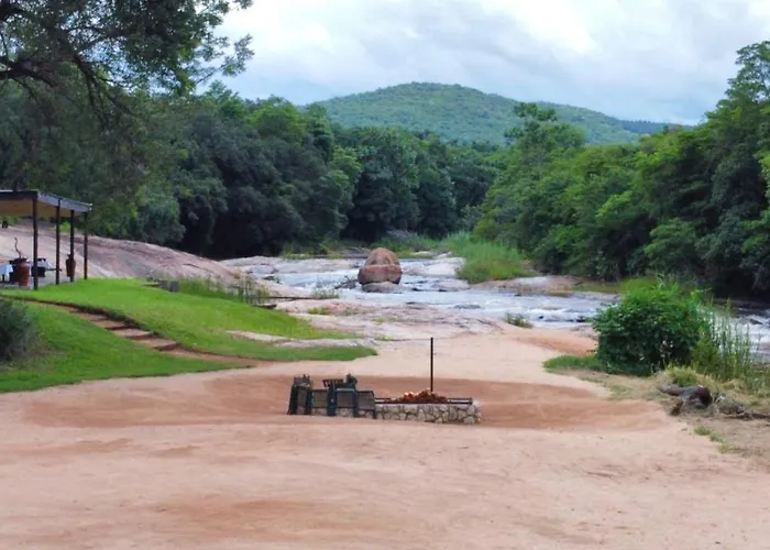 Lions Rock Rapids - Lodge