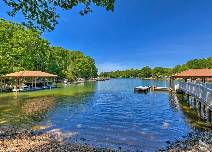 Lake Norman Retreat W/ Dock ~ 1 Mi To Marina!
