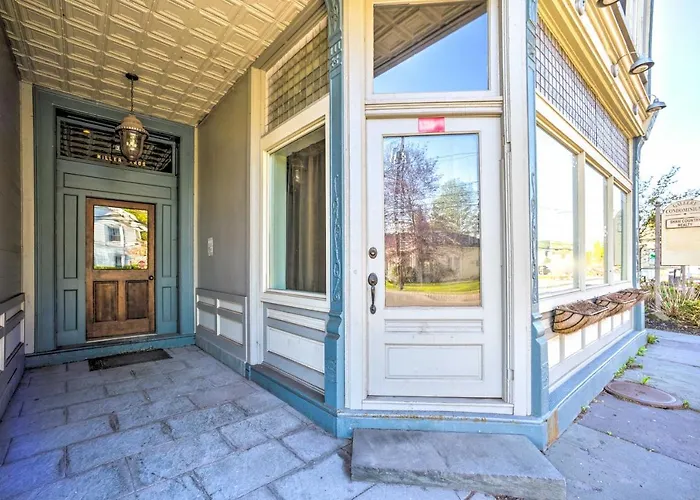 1/2 Mi To Windham Mtn: Main Street Condo