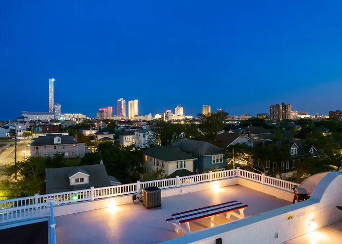 ❤️ The Top End Townhomes With Stunning Views On One-Of-A-Kind Rooftop Deck! Wow!