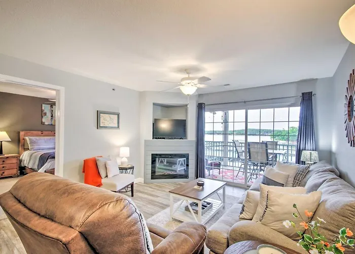 Furnished Balcony, Pool! Waterfront Lake Ozark Gem