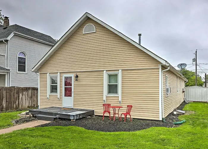 Council Bluffs Cottage: Proximity To Parks!