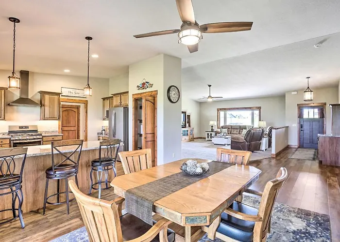 Luxe Spearfish Hideaway: Golf, Hike, Explore!