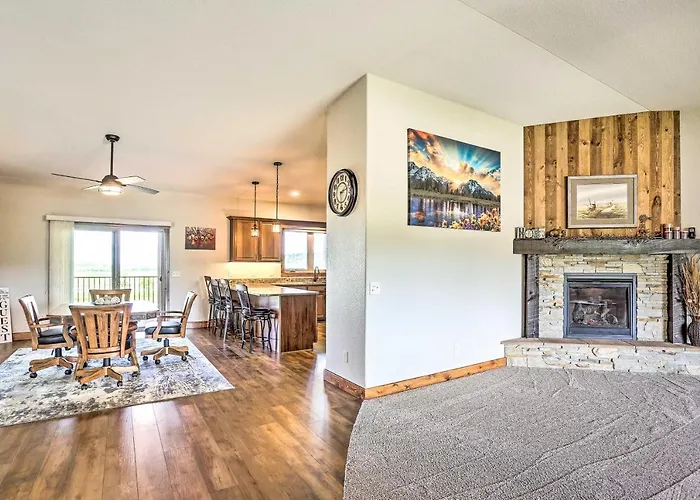 Luxe Spearfish Hideaway: Golf, Hike, Explore!