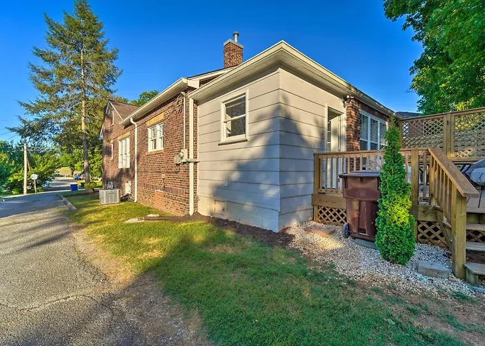 Modern, Sun-Lit Retreat W/ Fire Pit & Yard!