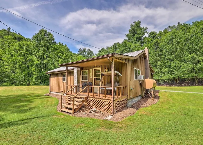 Bonfires & Bbqs! Creekside Retreat In Marshall