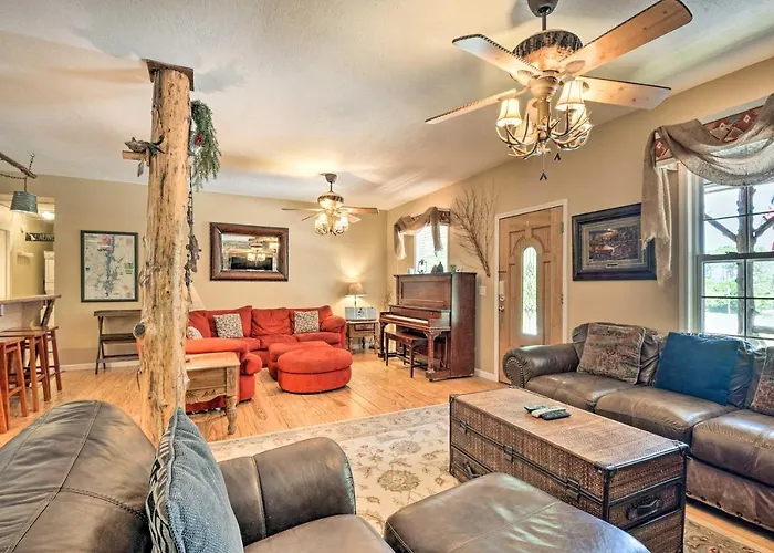 The Bunkhouse At Kudzu Cove Cabins Resort