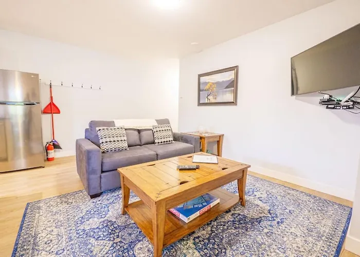 Storm Bay, Modern 1 Bed Suite And Chefs Kitchen