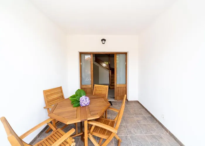 Laga Surf Villa