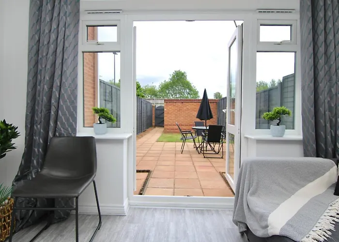 Dashing 2Bed Haven - Near Coventry Centre, Free Parking